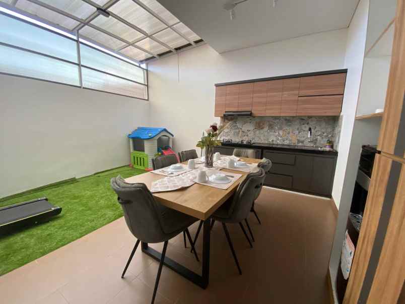 dijual rumah jl padasuka bandung jawa barat