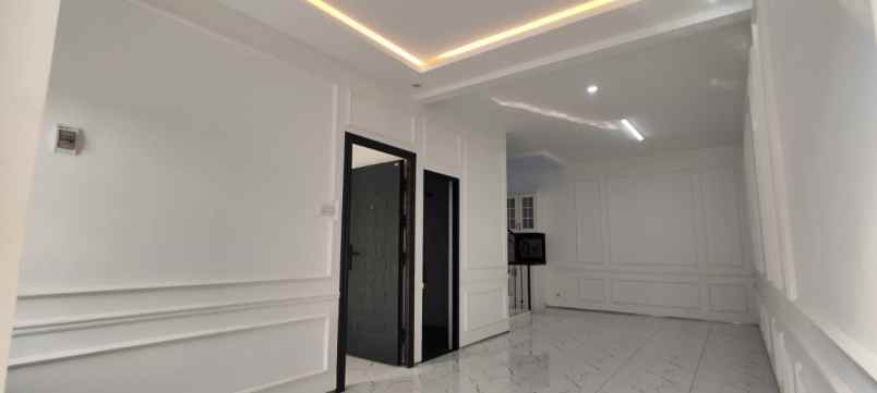 dijual rumah jl pasir salam kembar bkr