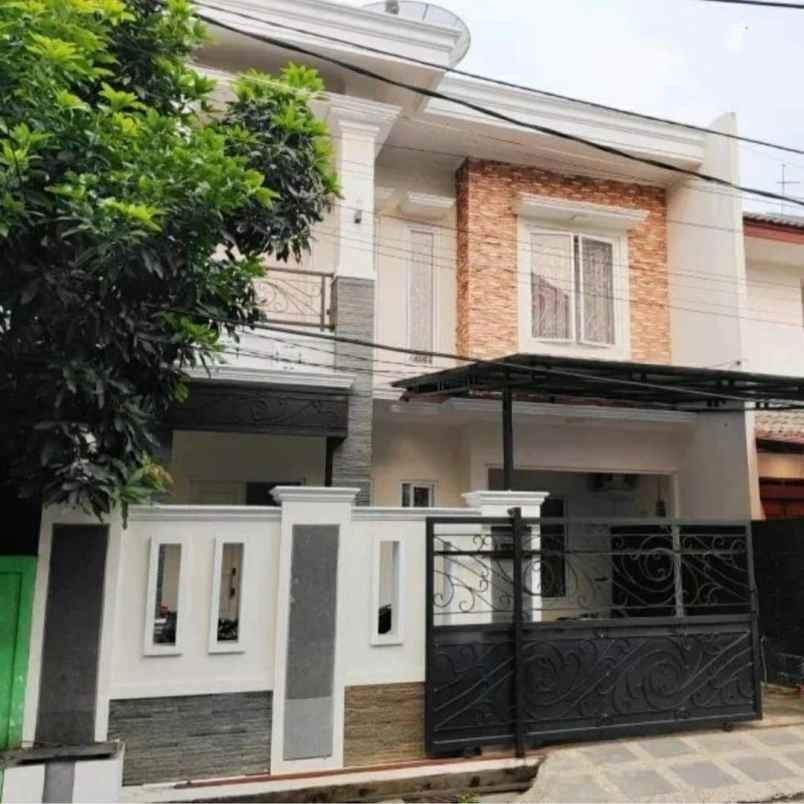 dijual rumah jl pondok kelapa duren