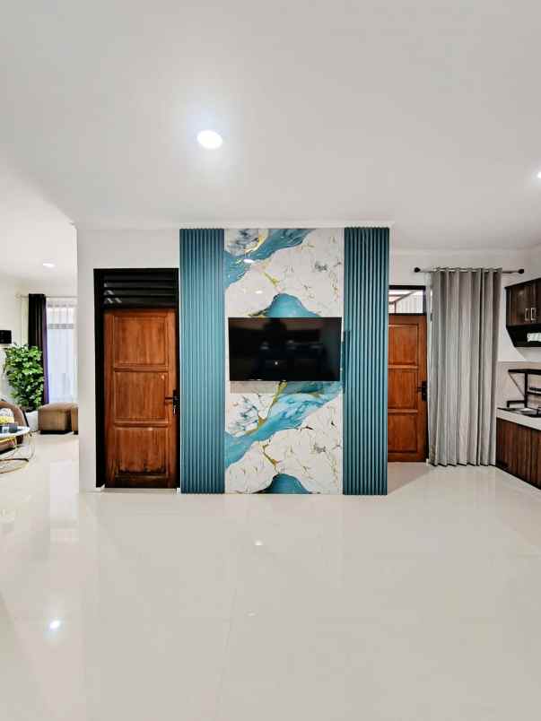 dijual rumah jl puri asih soekarno