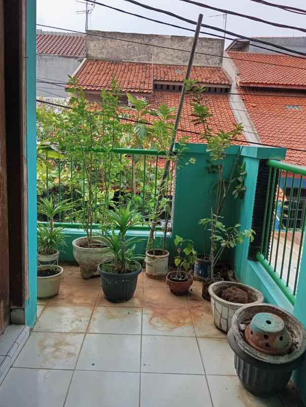 dijual rumah jl raden inten raya duren