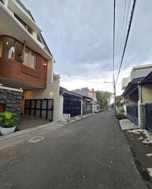 dijual rumah jl rawamangun jakarta timur