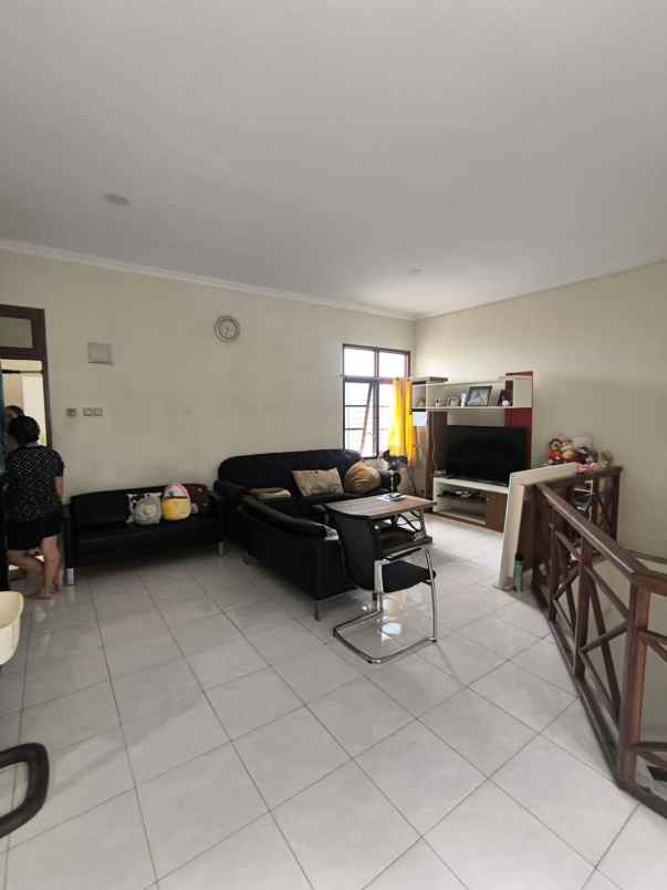 dijual rumah jl rawamangun jakarta timur
