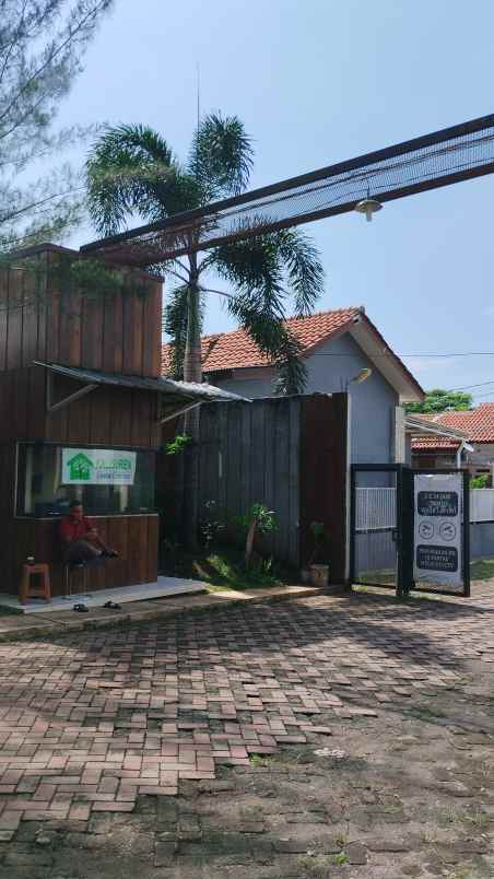 dijual rumah jl raya kalisuren