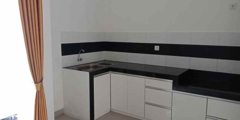 dijual rumah jl raya laswi bumiwangi