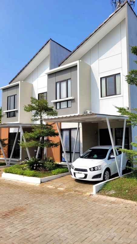 dijual rumah jl raya mustikasari kota