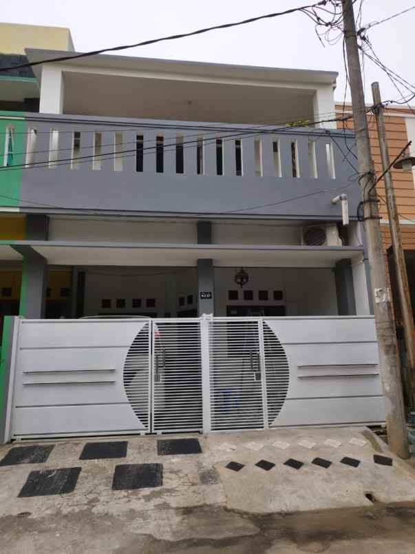 dijual rumah jl raya perjuangan bekasi