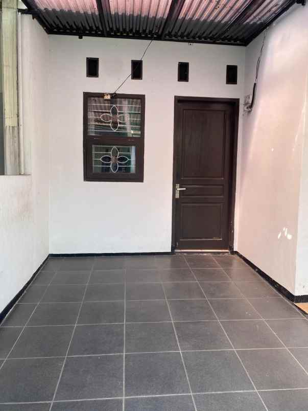 dijual rumah jl raya samarang tarogong
