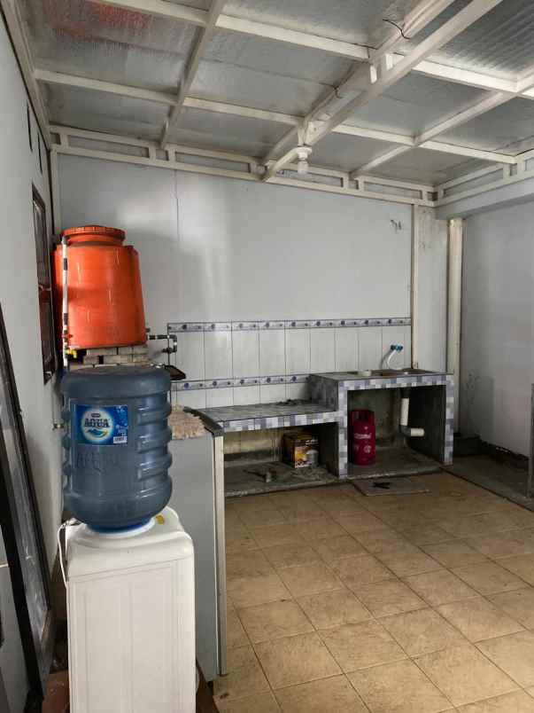 dijual rumah jl raya samarang tarogong