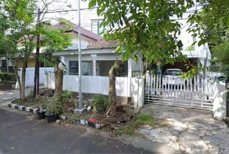 dijual rumah jl riau re martadinata