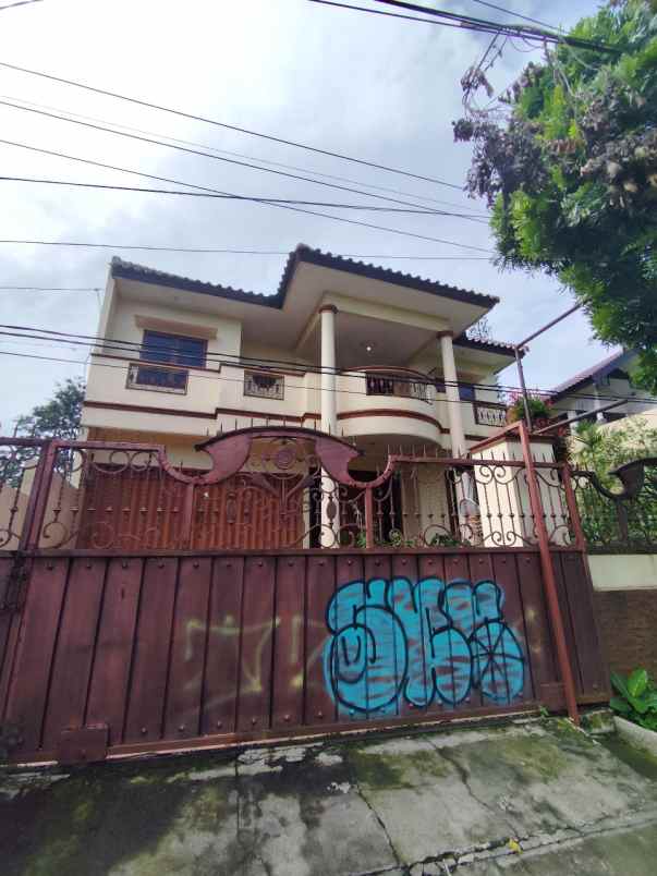 dijual rumah jl sultan agung