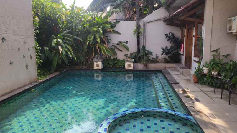 dijual rumah jl swadaya duren sawit