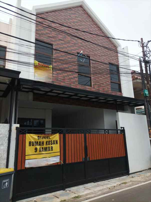 dijual rumah jl swadaya duren sawit