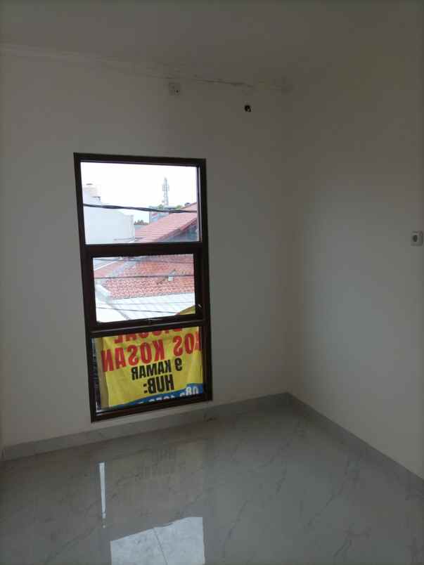 dijual rumah jl swadaya duren sawit