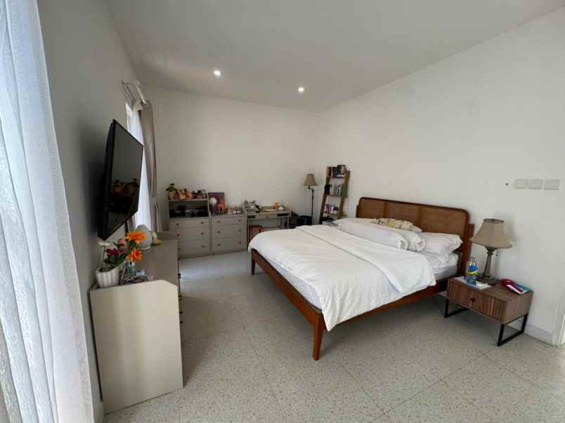 dijual rumah jl tamborin reog rebana