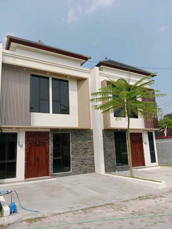 dijual rumah jl wates km 12
