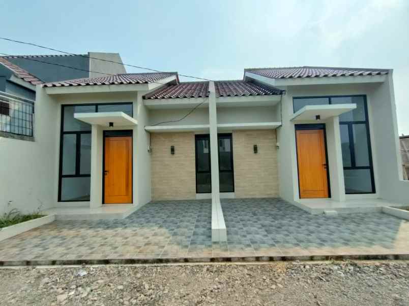 dijual rumah jln baktijaya setu