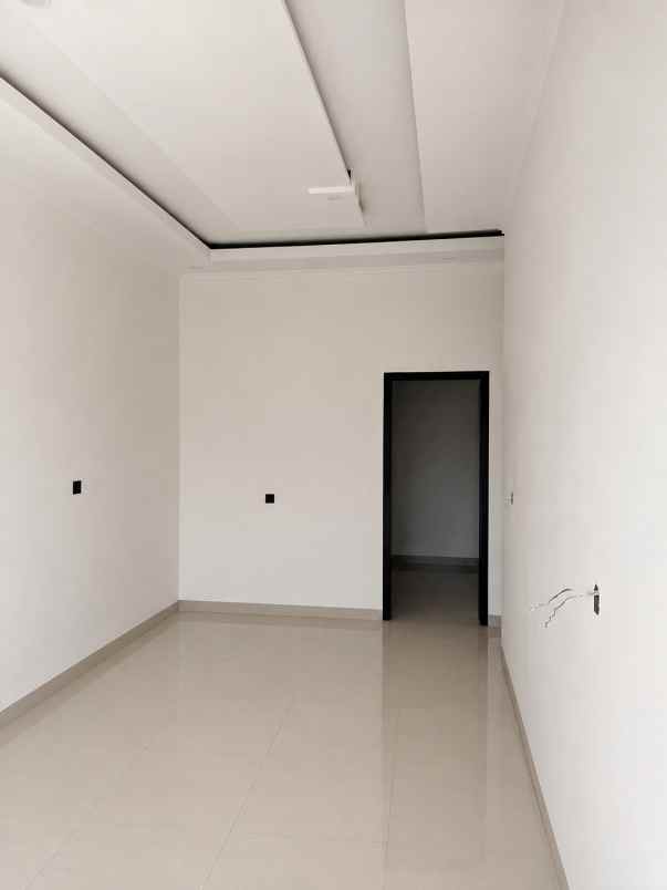dijual rumah jln cikoneng bojongsoang