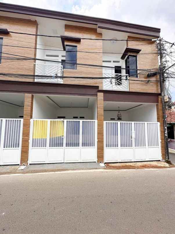 dijual rumah jln kramat jati jakarta timur