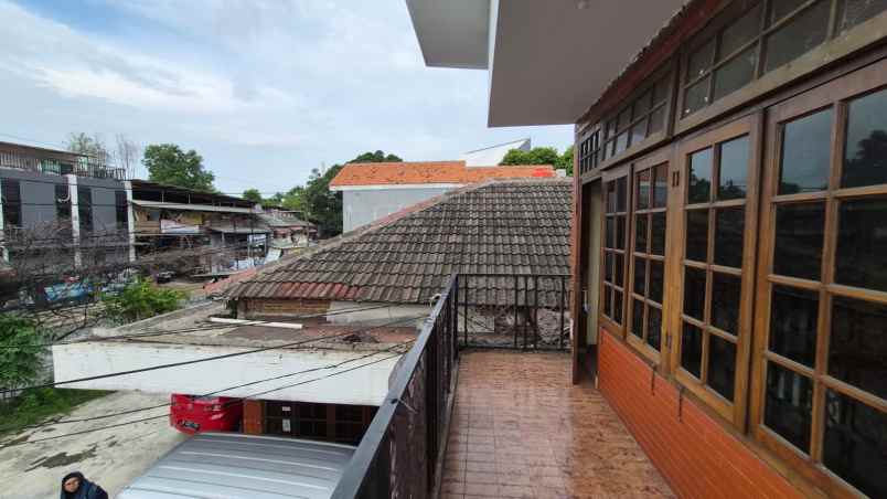 dijual rumah jln pramuka jaya sari salemba