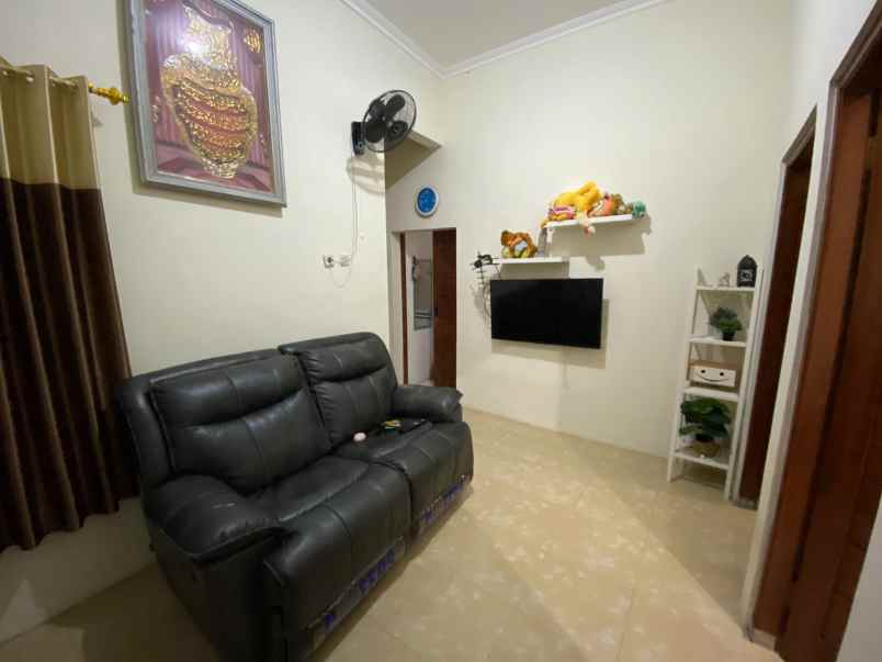 dijual rumah joho prambanan