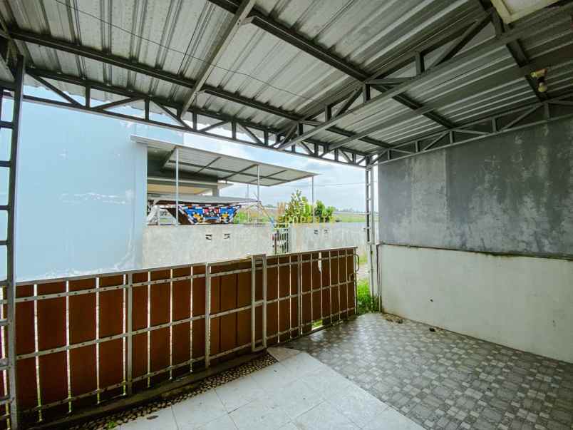 dijual rumah joho prambanan