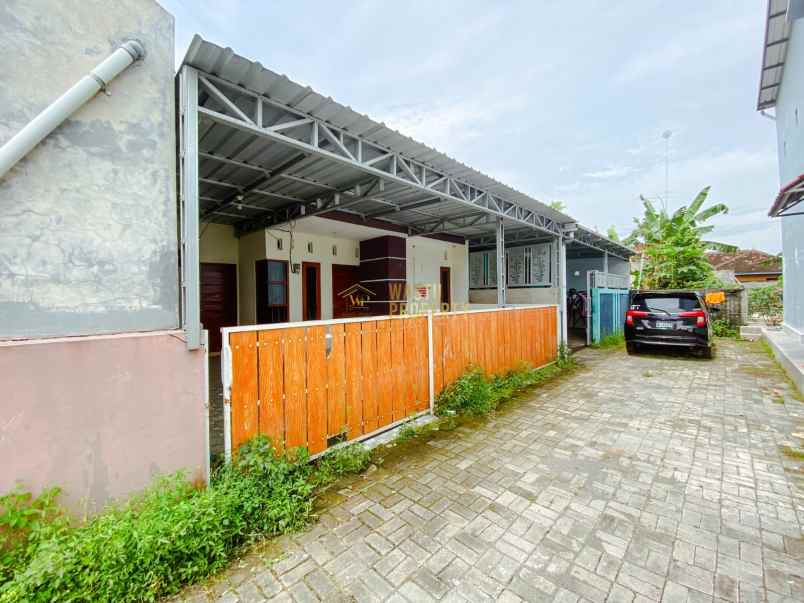 dijual rumah joho prambanan