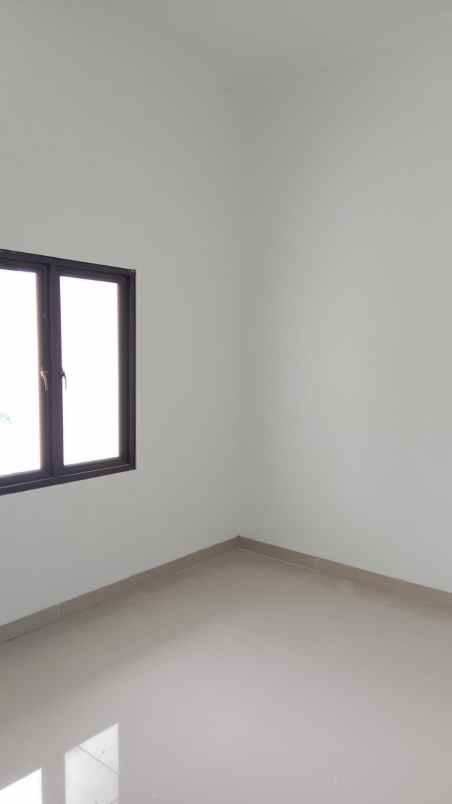 dijual rumah k village aspen