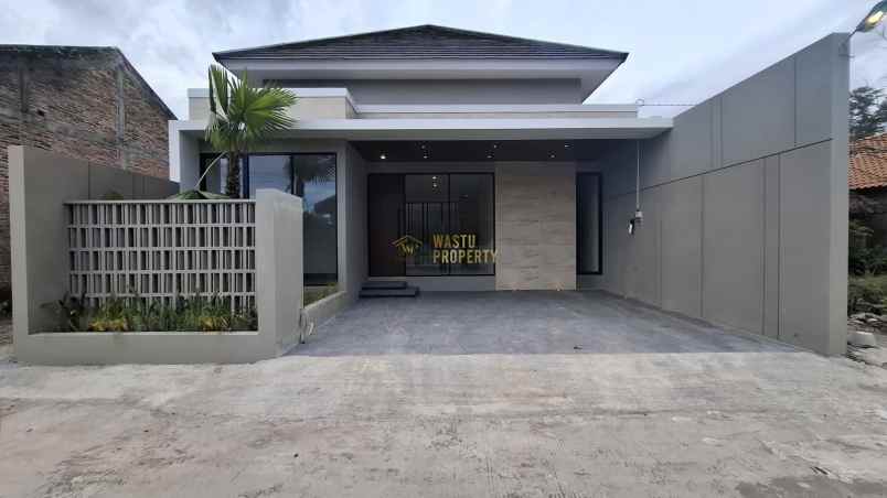 dijual rumah kalasan