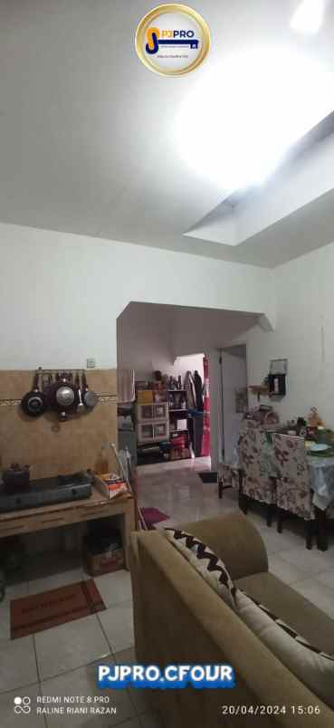 dijual rumah kaliabang