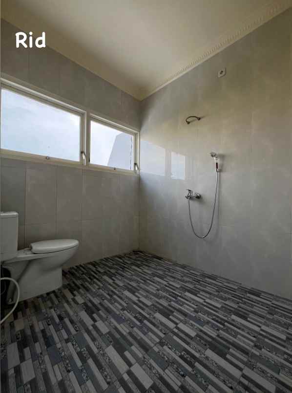 dijual rumah kalijudan