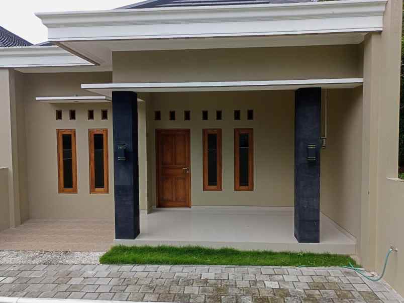 dijual rumah karangmojo purwomartani