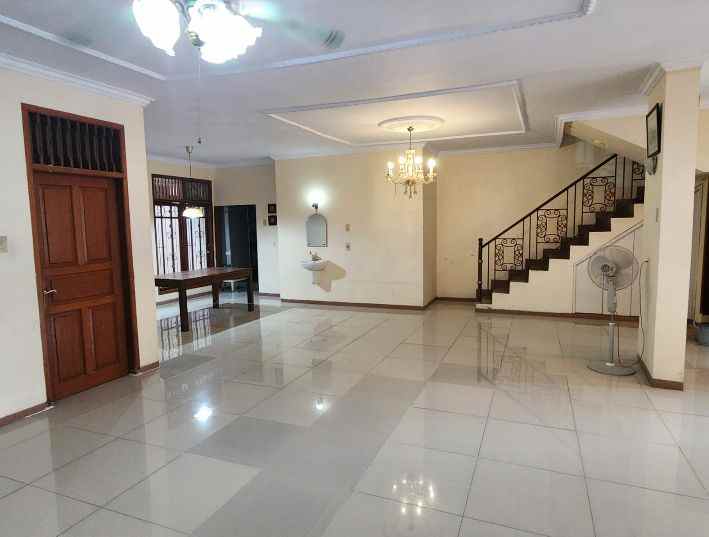 dijual rumah kav swadaya
