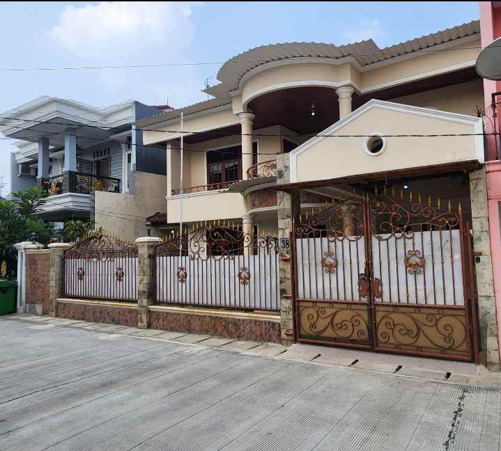 dijual rumah kav swadaya