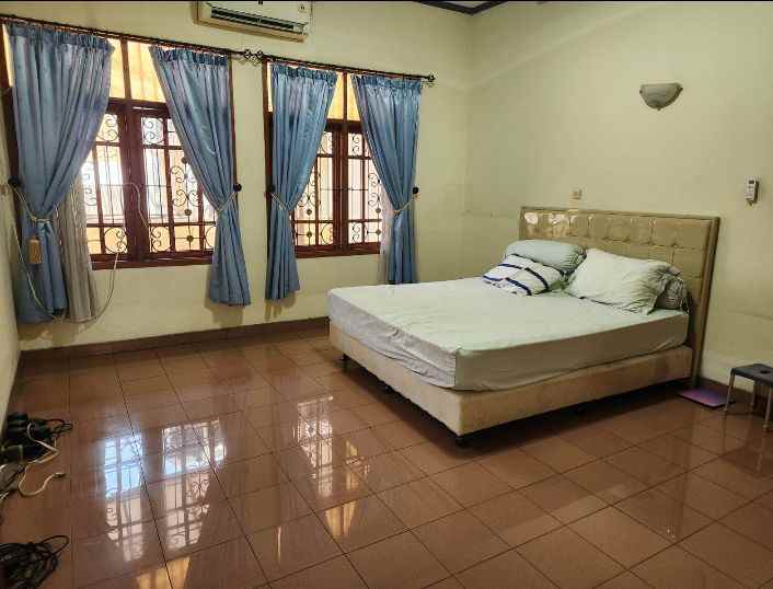 dijual rumah kav swadaya