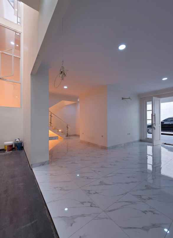 dijual rumah kayu putih jakarta timur
