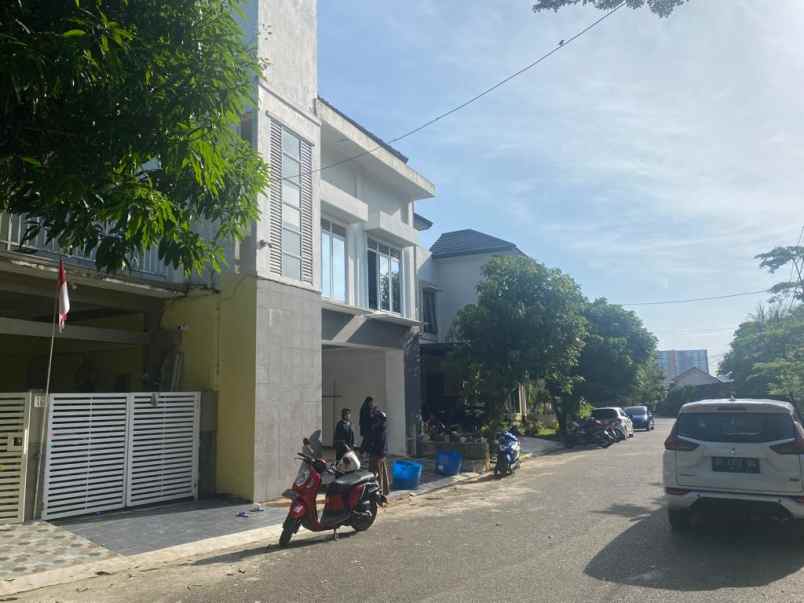 dijual rumah kda batam center