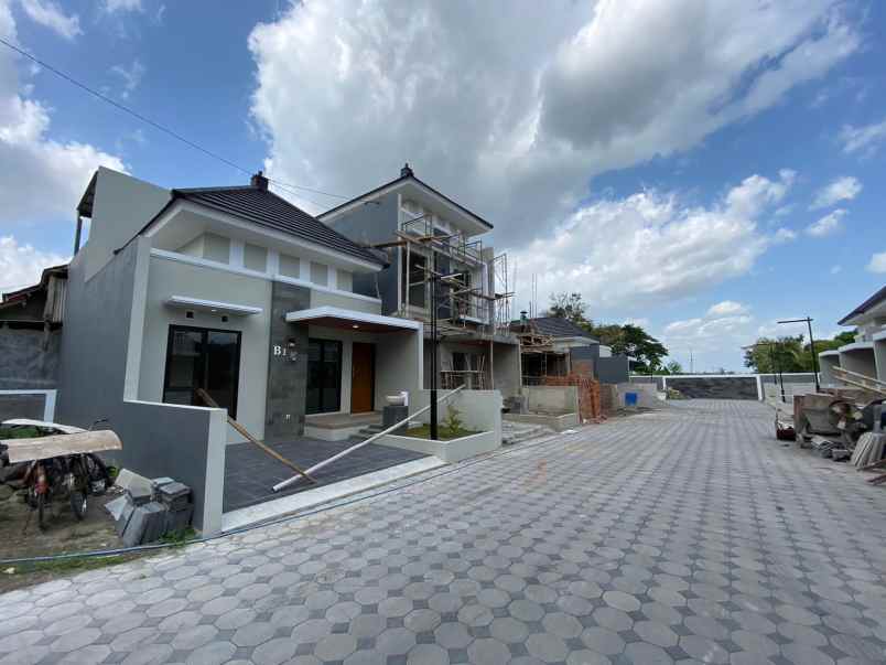 dijual rumah kebondalem kidul prambanan