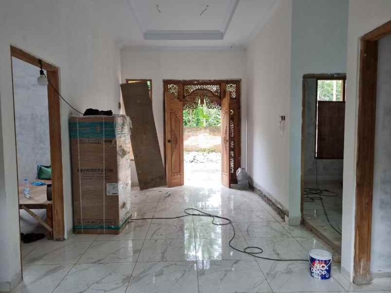 dijual rumah keborengit tegalarum kec