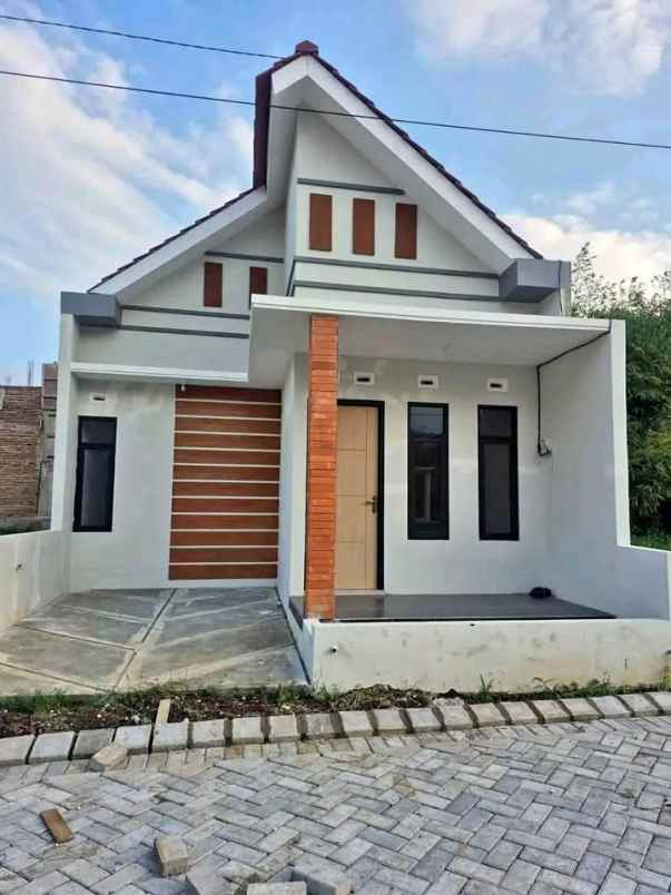 dijual rumah kedungrejo pakis malang