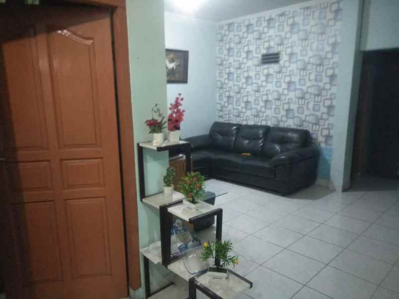 dijual rumah kelapa gading