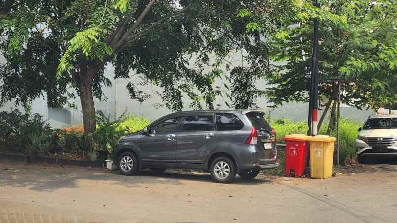 dijual rumah kelapa gading