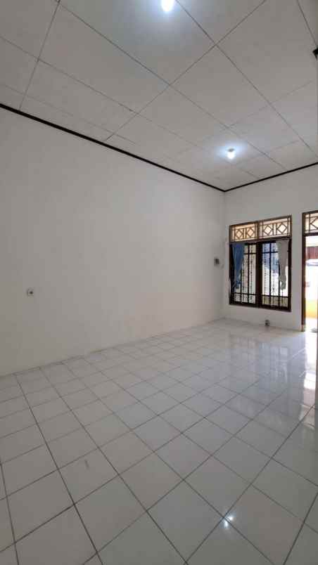 dijual rumah kelapa gading
