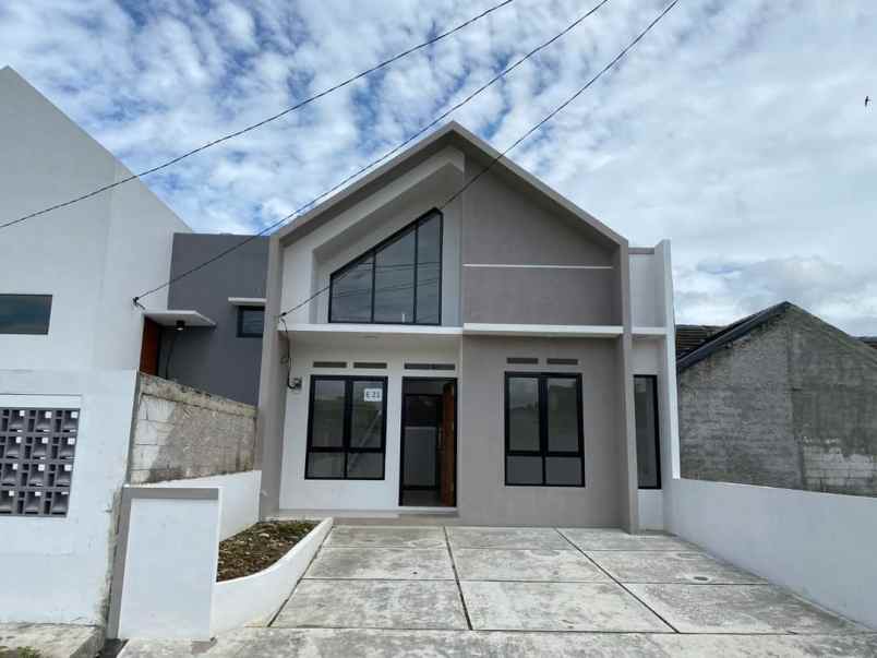 dijual rumah kemang