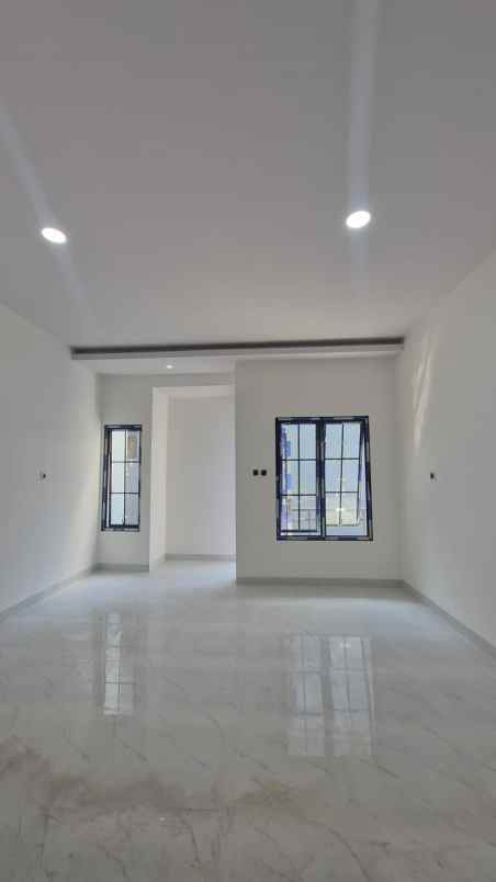 dijual rumah kemayoran