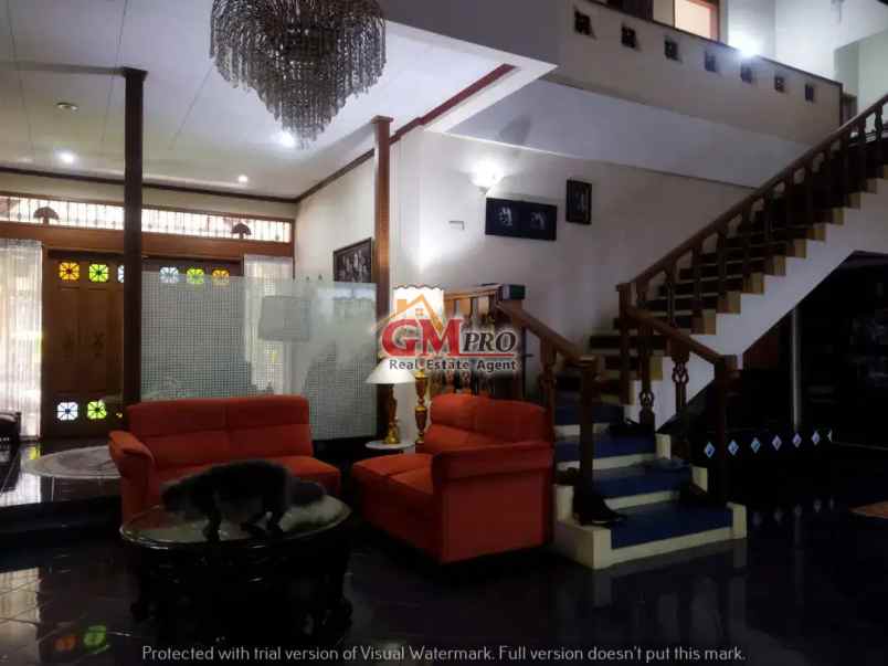 dijual rumah kiaracondong