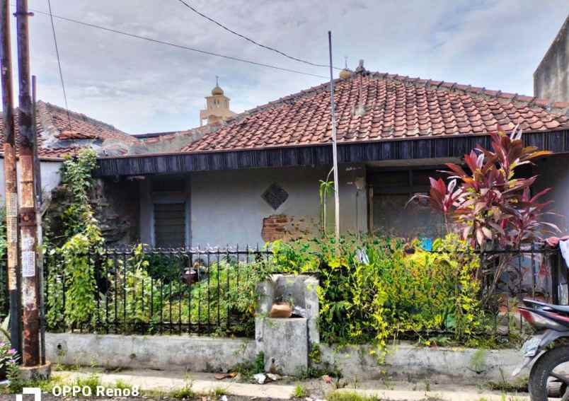 dijual rumah komplek baturaden