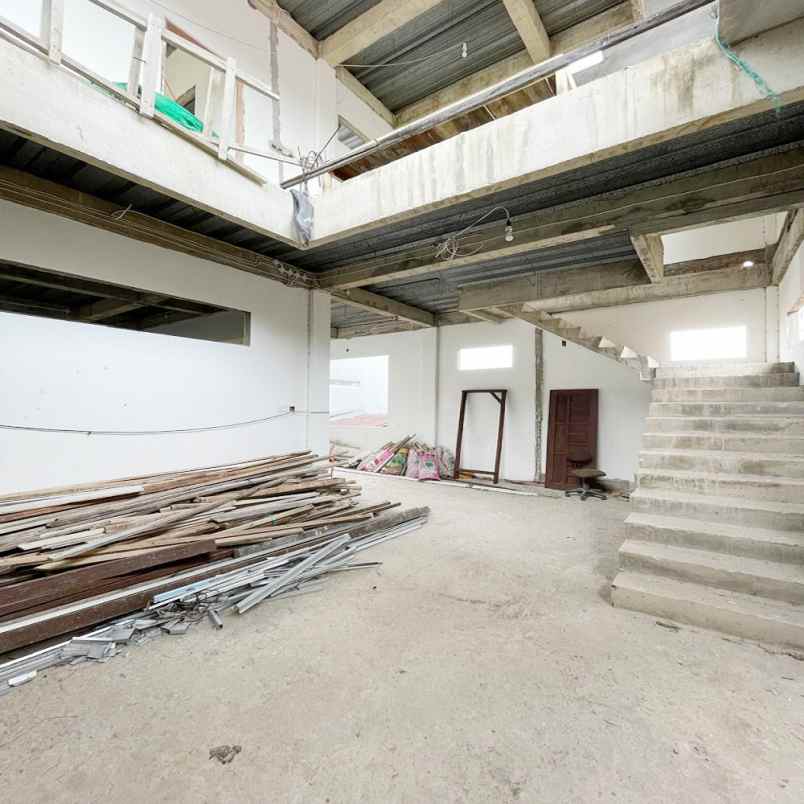 dijual rumah komplek bumi rengganis