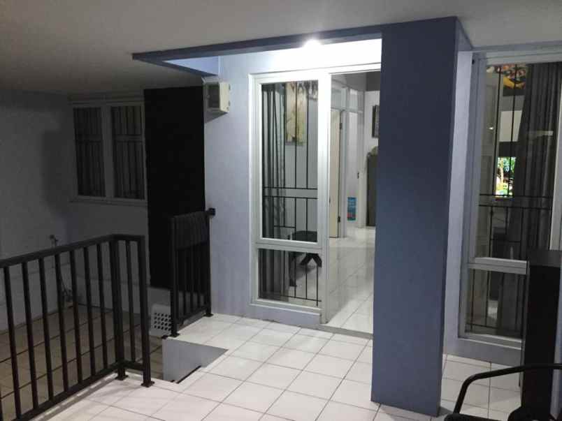 dijual rumah komplek cibubur city