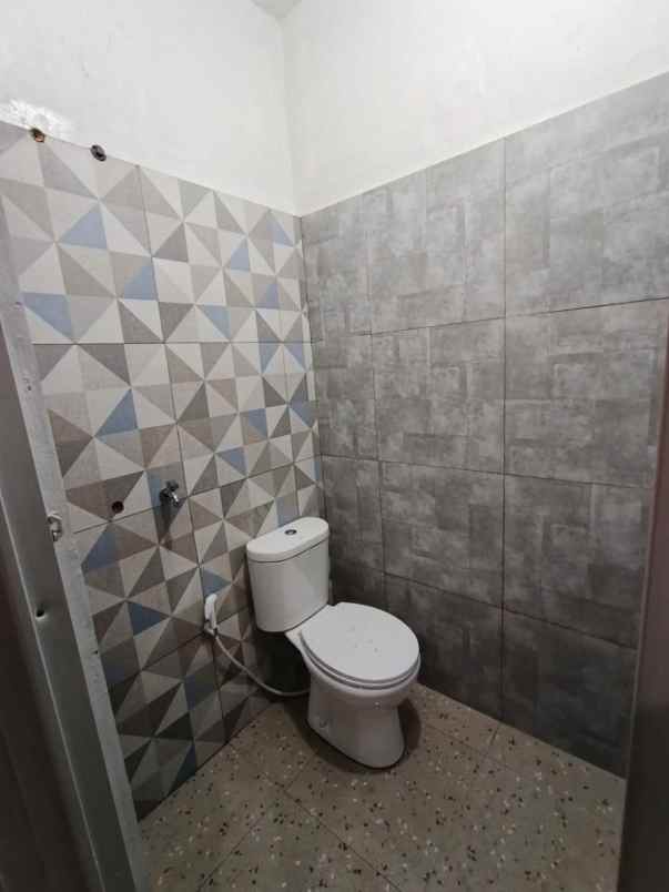 dijual rumah komplek cilame ngamprah